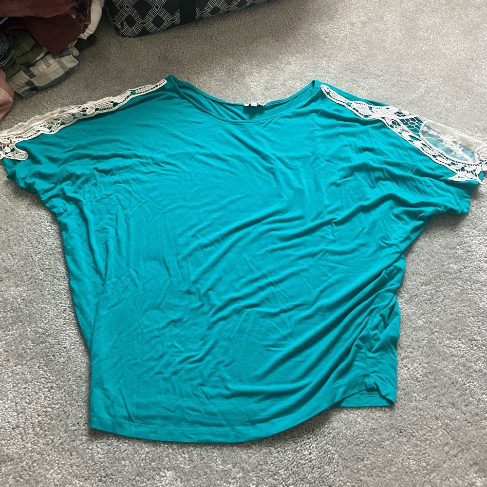 Size small top